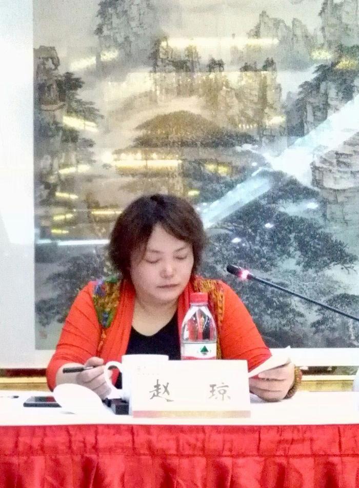 大会由原省船东协会会长,湖南远洋集装箱运输有限公司总经理赵琼